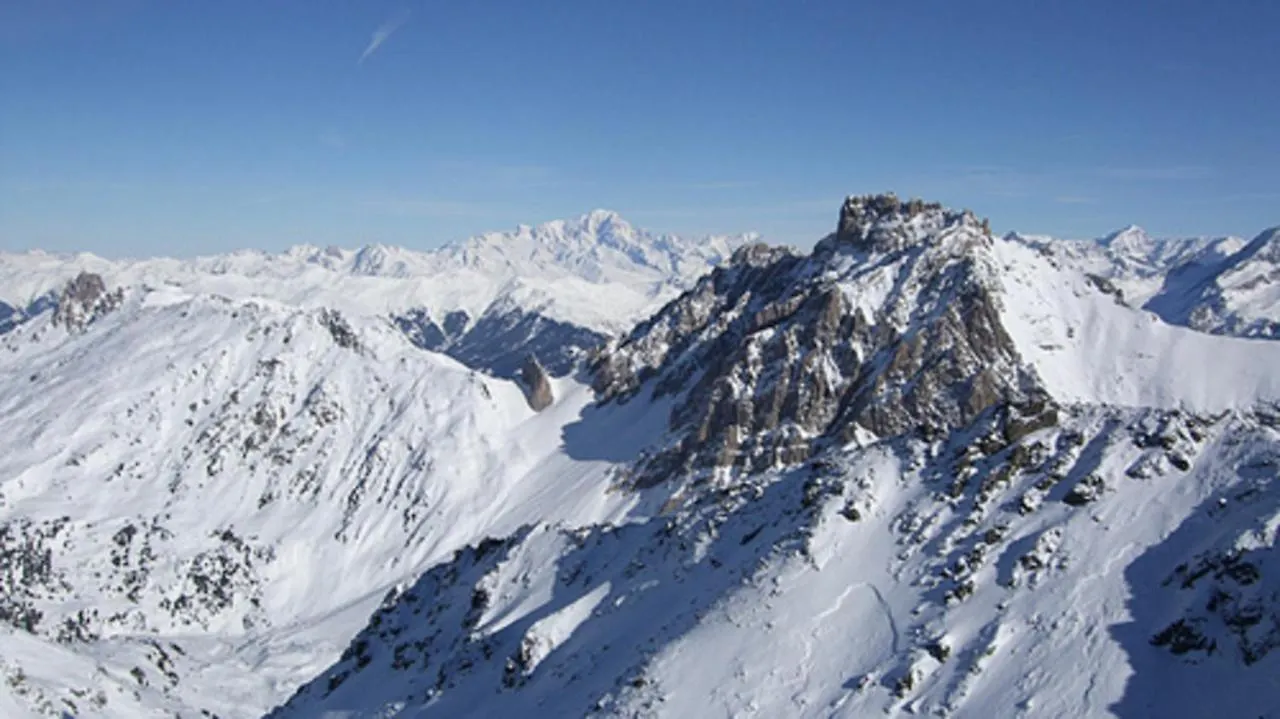 Ski In And Out 2-Bed Apartment In Meribel Les Allues فرنسا
