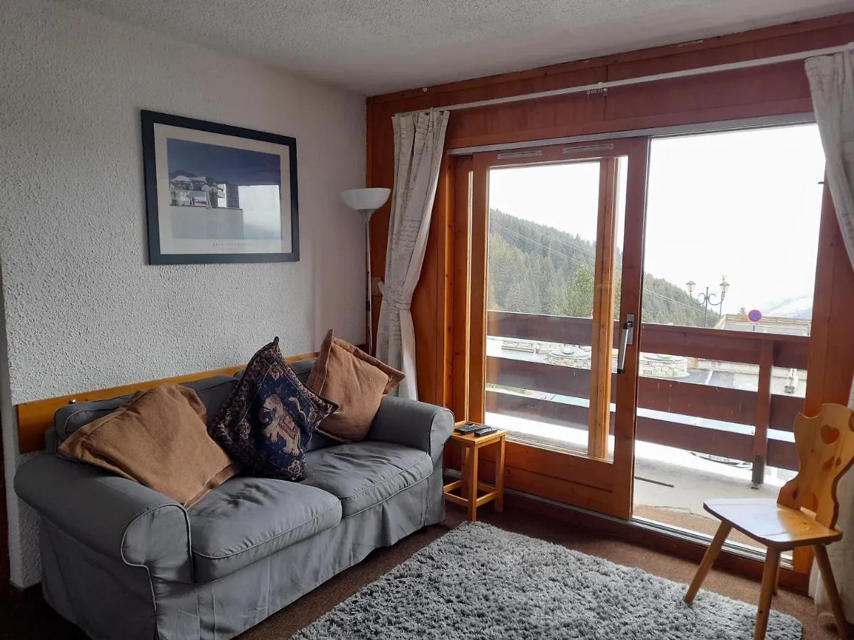 Ski In And Out 2-Bed Apartment In Meribel Les Allues